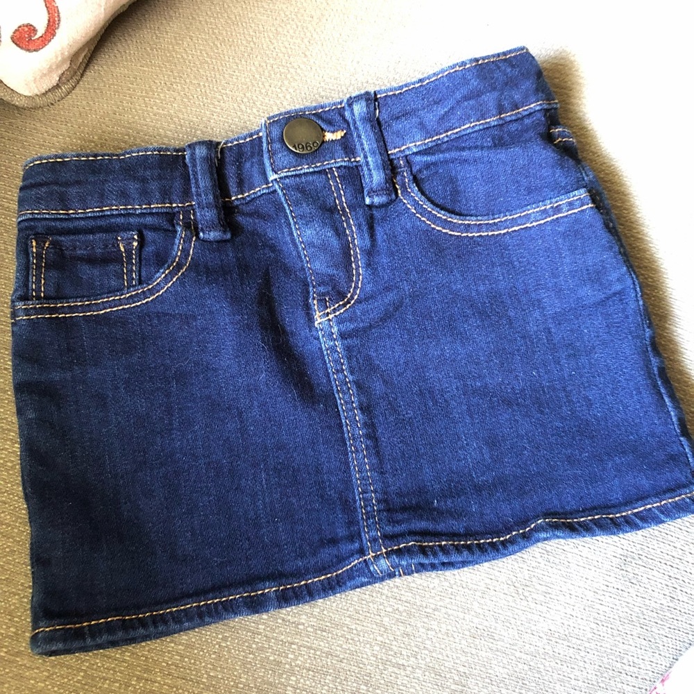 Baby Gap 1969
Denim Mini Skirt
3T